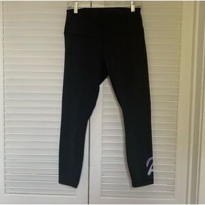 Lululemon Women 25” tight Black Peloton